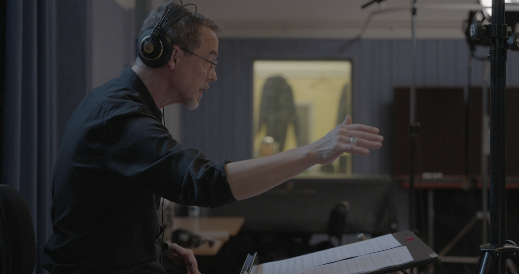 Composer2.png Composer2.png