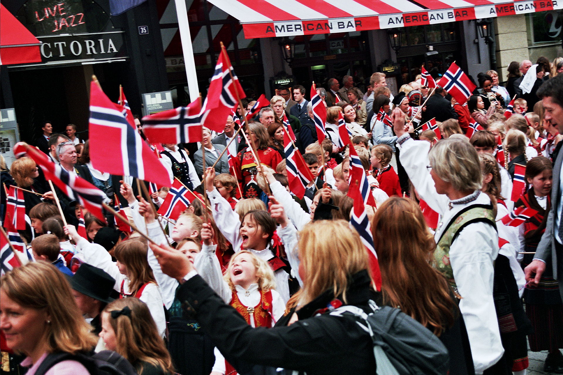 Oslo_17_mai_2010.jpg