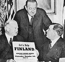 220px-SuomiKokousNewYorkissa.jpg 220px-SuomiKokousNewYorkissa.jpg