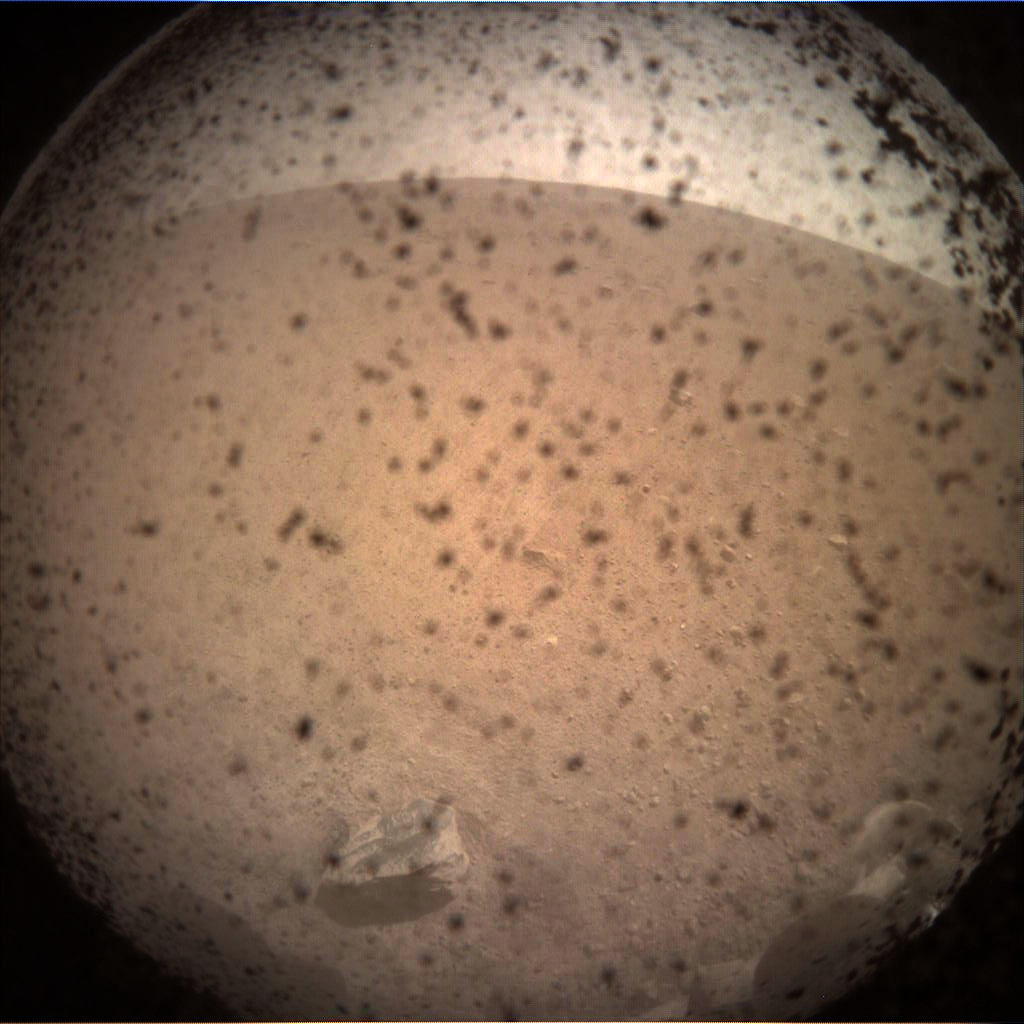 _mars.nasa.gov_insight-raw-images_surface_sol_0000_icc_C000M0000_596533559EDR_F0000_0106M_.PNG