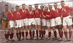 250px-Soviet_union_football_team_1927.jpg