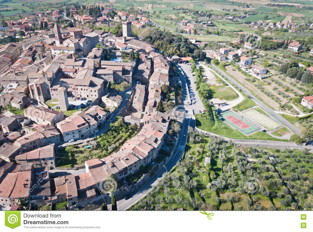 lucignano-72134371.jpg