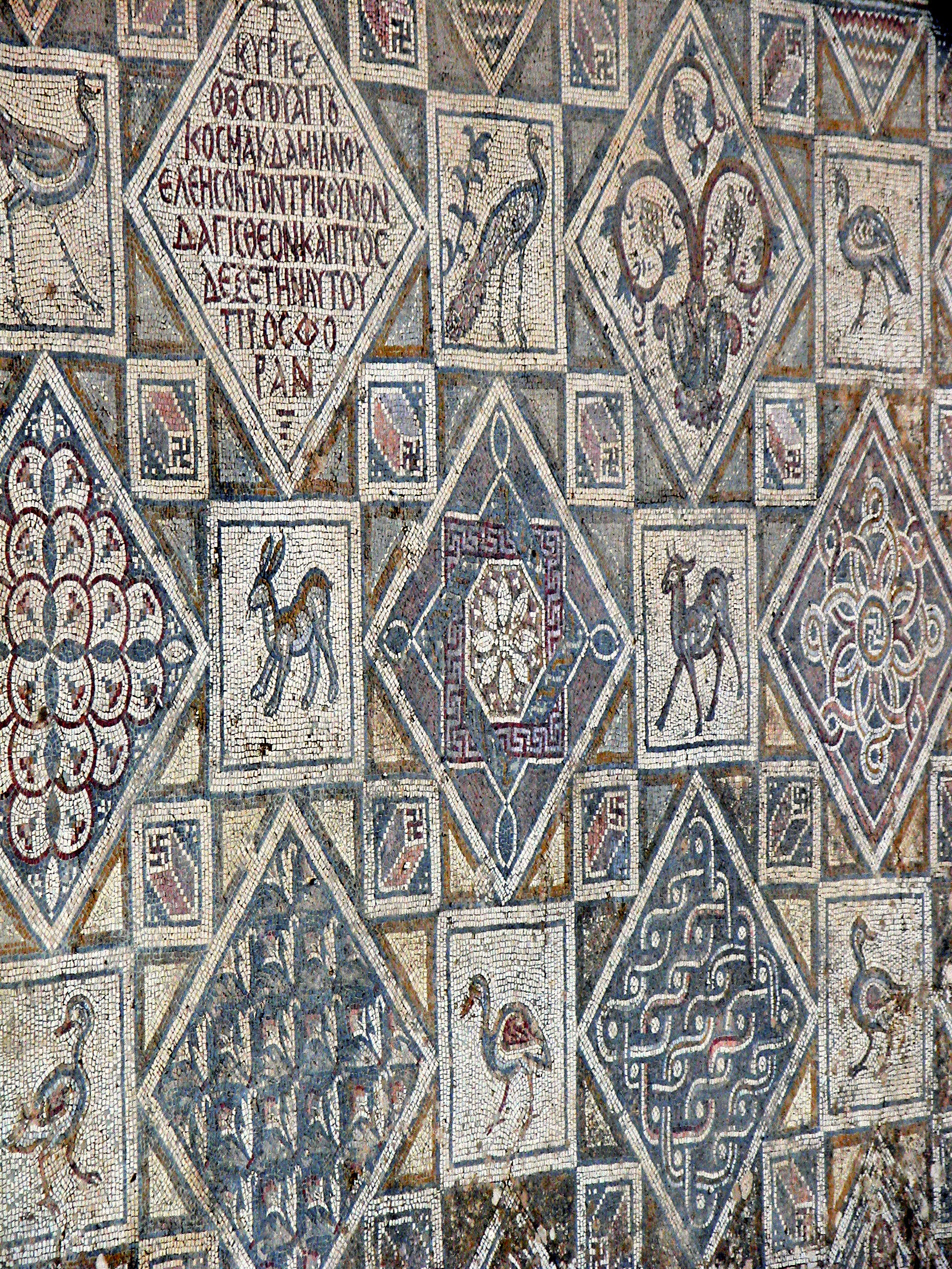 Mosaic_Floor_Jerash.jpg